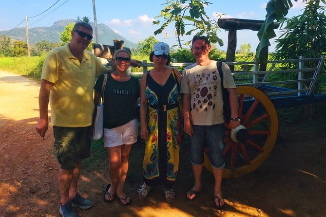 03 Day Explore Sri Lanka - Getting around in comfort: private vehicle, WiFi, and water bottles