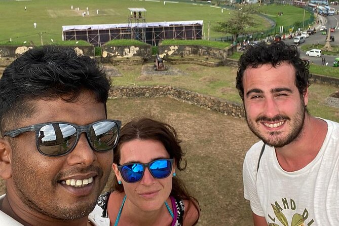 10 Days Sri Lanka Tour with Sujeewa - Kandy’s Sacred Tooth Relic and Dambulla’s Cave Temples