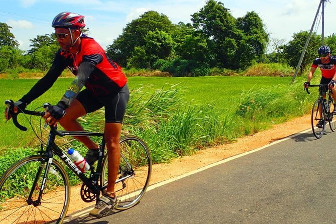 100 Km Sporting Cyling Tour - A 6:00 am sporting start in Galle that makes the day work