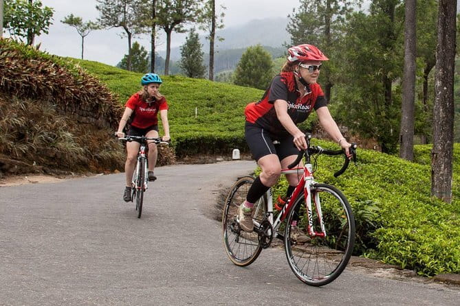 100 Km Sporting Cyling Tour - What you actually ride: Jaguar 10-speed alloy bike and helmet