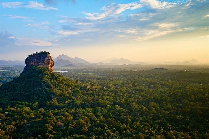11 Days Tour Of Taprobane - Why This 11-Day Transport-Only Tour Works in Central Sri Lanka