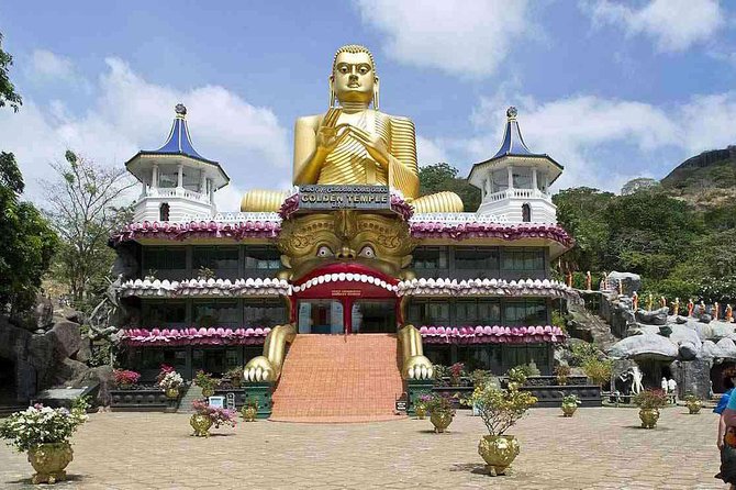 11 Days Tour Of Taprobane - Kandy Temple of the Sacred Tooth Relic Plus a Cultural Dance Show