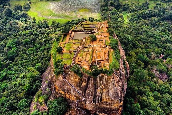 12 Days; Grand Adventure Tour Sri Lanka - Kandy’s Sacred Tooth, plus a Matale spice garden and cultural dance