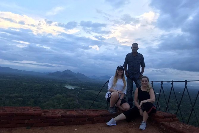 14 Days Sri Lanka ALL in One Classic Tour - Nuwara Eliya and Horton Plains: hill country days that change your pace