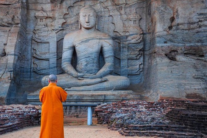 14 Days Sri Lanka Tour - Explore Sri Lanka - Ramboda waterfalls and tea country: Nuwara Eliya to Ella by train (Days 6-7)