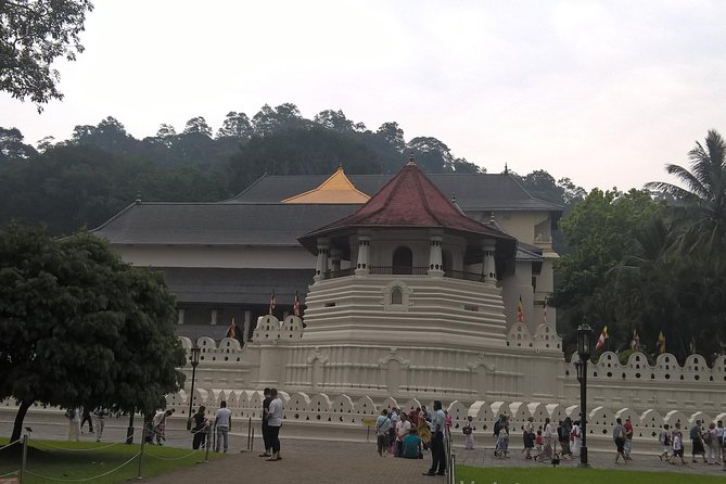 3 Day Privet Tour To Kandy & Sigiriya From Colombo - Colombo to Kandy and Sigiriya in 3 days: the rhythm of the trip