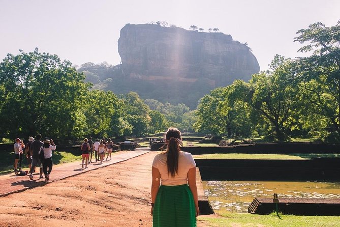 3 Days Glimpse Of Sri Lanka - How the private car-and-guide setup changes your 3 days