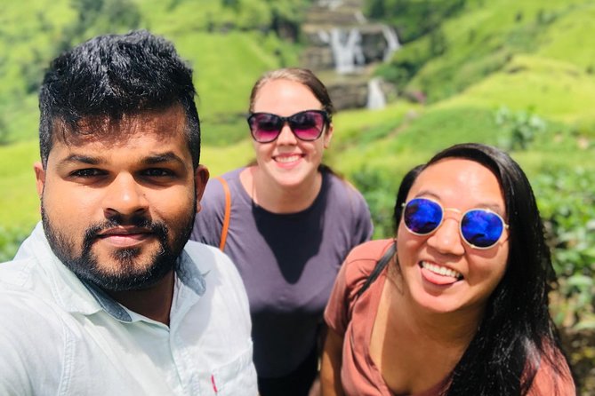 6 Day Round Tour in Sri Lanka With Chauffeur - Day 3 Kandy and the Temple of the Sacred Tooth Relic