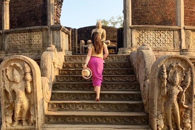 6-Day Sri Lanka Heritage Private Tour - Royal Botanical Gardens and Pedro tea country: how the itinerary cools down