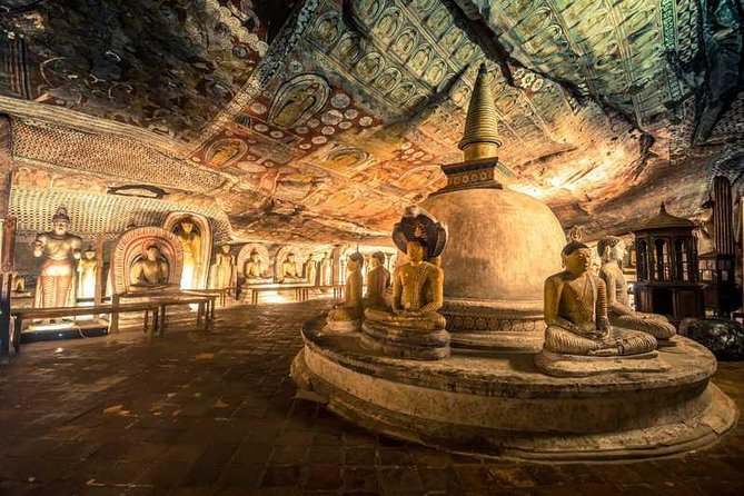 6 Days Nature And Culture Tour - Kandy: Culture at Night, Sacred Tooth Relic in Daylight, Gardens Next