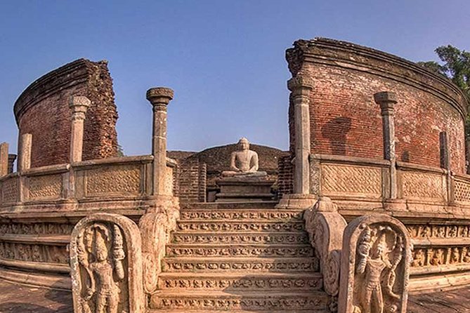 7 Days 6 Nights Package Tour with Holiday Walkers Sri Lanka - Day 1: Sigiriya, Minneriya safari, Pidurangala, and Dambulla caves