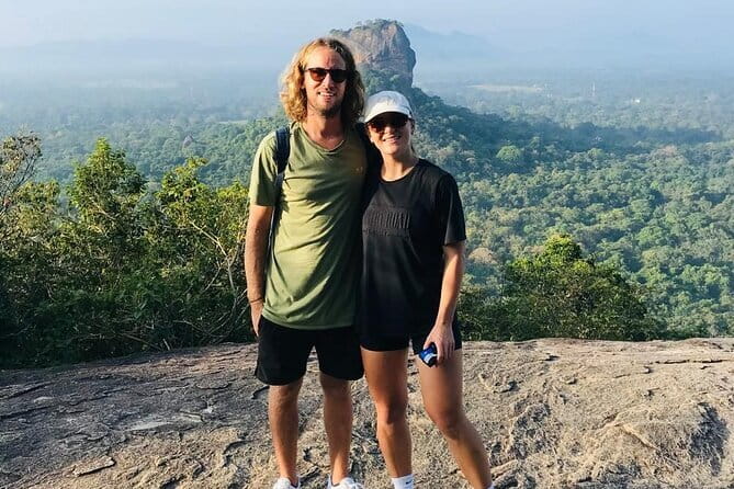 7 Days Sri Lanka Tour Chauffeur Wildlife and Heritage Adventure - Private chauffeur, English guide, and why this route feels easy