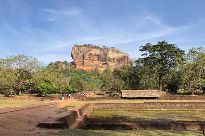 8-days Culture Triangle Tour - Day 4 Dambulla Cave Temple and Kandy’s Tooth Relic area: sacred sites and cultural context