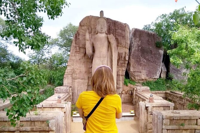 9 Days Sri Lanka tour package - A fast, sensible route from Colombo to the cultural triangle and beyond