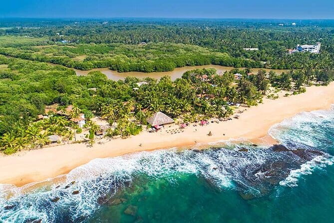 Airport Taxi Transfers from Colombo Airport to Sigiriya - Arrival drop-off: front-door hotel service in Sigiriya or nearby