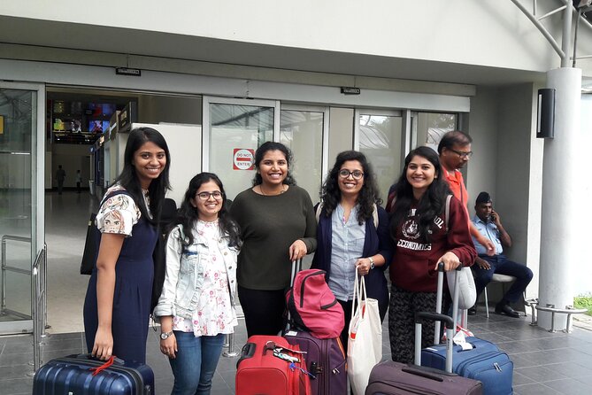 Airport to Negombo Hotel Transfer / Taxi (Airport Transfer) - Pickup and mobile ticket: how to make the handoff smooth
