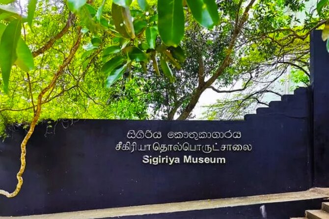 All-inclusive Day Tour of Sigiriya & Dambulla from Colombo - Lunch and pacing, how the schedule stays human