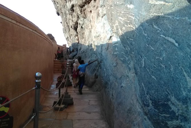 All inclusive Private Day tour Sigiriya, Dambulla & traditional village tour - Rawana Spice and Herbal Garden: the short stop that adds meaning