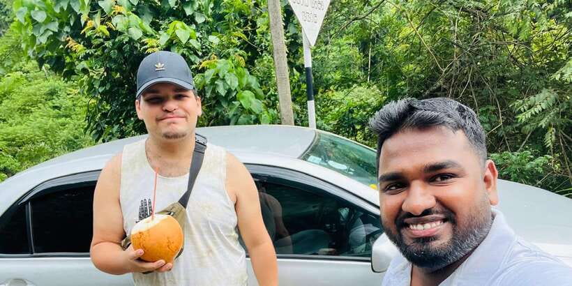 Ambuluwawa Tour : From Kandy with Tea Factory Visit - Shopping Without the Push: Gems, Crafts, Silk, and Batik