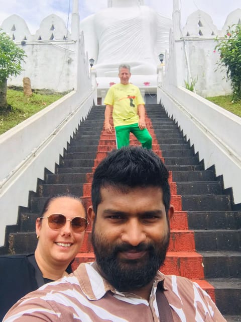 Ambuluwawa Tower with Kandy City Tour - Bahirawakanda Temple to Tea Factory: A Calm Start Before the Busy Stops