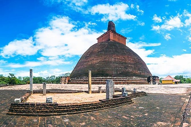 Anuradhapura: 14 Ancient City Sites Tuk Tuk Tour - Practical tips that make this tour more comfortable