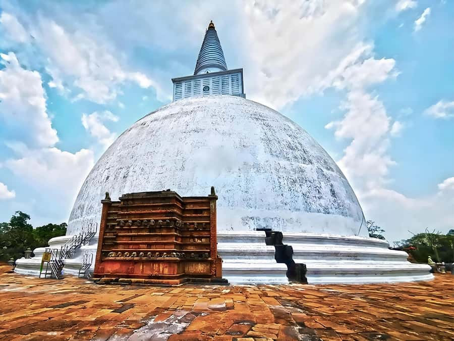 Anuradhapura: Tuk Tuk Tour - Ancient City with Audio Guide - Why this private tuk tuk setup works in Anuradhapura