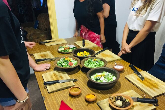 Authentic Sri Lankan Cooking Class in Kandy with Local Family - Practical Timing: Starting at 5:00 pm