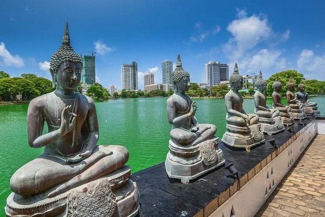 Best of Colombo - Private Guided City Tour - Vehicle comfort, bottled water, and the pace of short walks