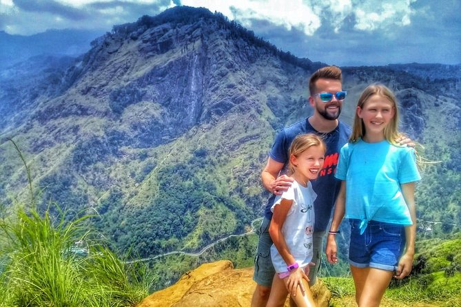 Best of Sri Lanka in two weeks - Days 7 to 8: Nuwara Eliya falls, Gregory Lake, and the famous train to Ella