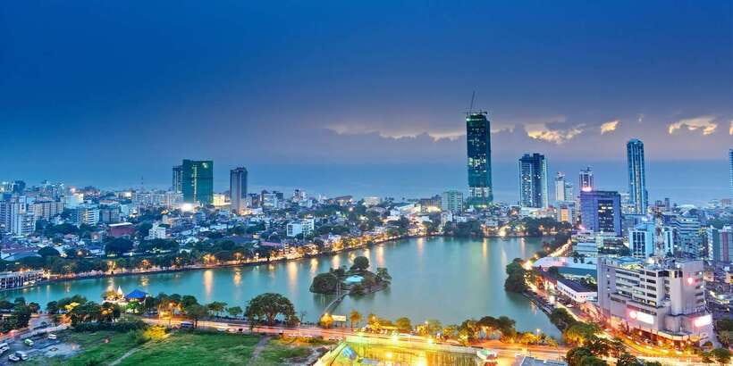 Colombo: All-Inclusive Morning & Afternoon Private City Tour - Lotus Tower: the modern Colombo landmark you can photograph and explain