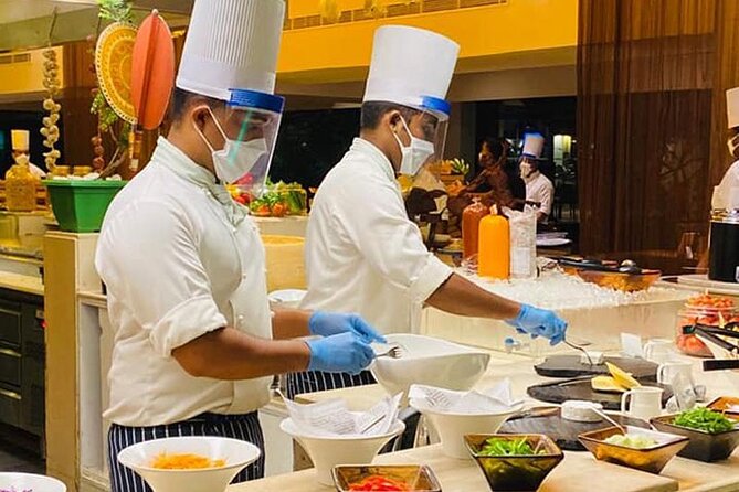Colombo By Night With Dinner At Taj Samudra Hotel - FAQ