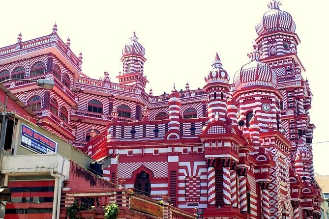 Colombo City Sightseeing - Independence Square: a quick, free civic landmark you should not skip