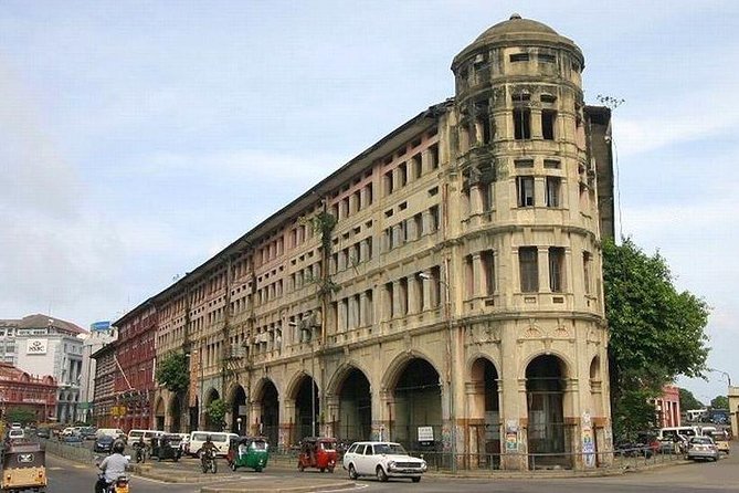 Colombo City Tour by Car – Private & All-Inclusive - FAQ