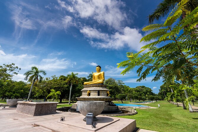 Colombo city tour by car ( Private ) - Meeting at 9:00 AM, and how pickup affects your total plan