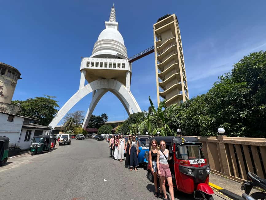 Colombo City Tour by Tuk Tuk Experience - All Inclusive - Tea tasting and refreshment: small stops that matter