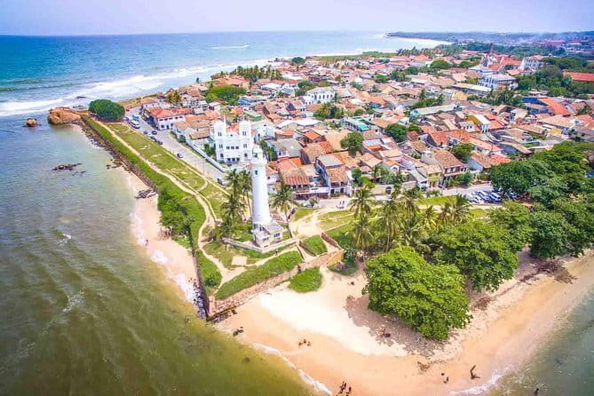 Colombo City Tour By Tuk Tuk (Include Lunch)Morning & Evening - Old Town Hall and Independence Memorial Hall: colonial bones, independence story
