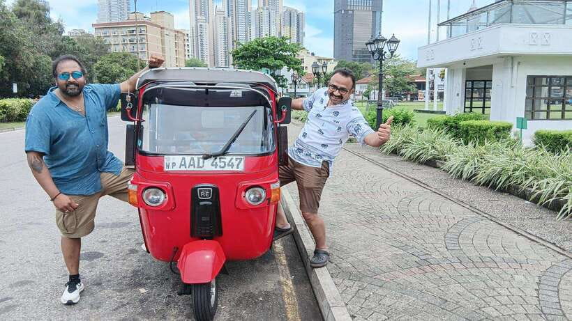 Colombo City Tour by Tuk-Tuk with Hotel Pickup - All Include - Lotus Tower photo moment, tea tasting, and a gem mine stop
