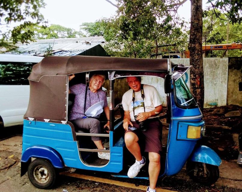 Colombo: City Tour by Tuk Tuk with Pickup - All Inclusive - Sri Kailawasanathan Swami Hindu Temple: Dravidian-Style Detail to Watch For