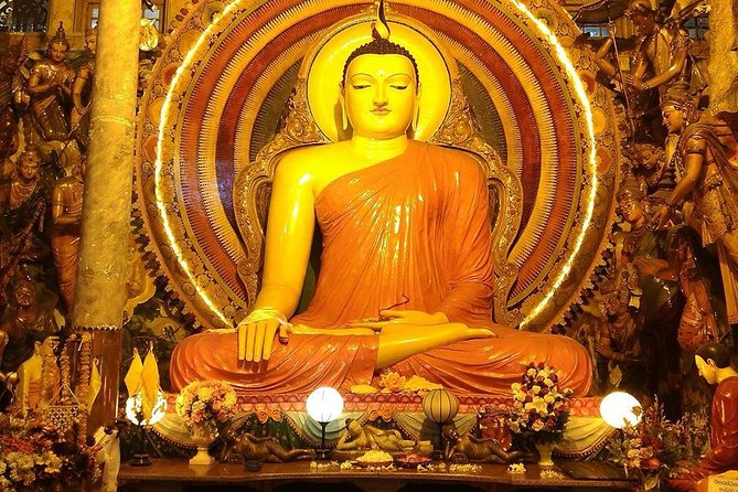Colombo City Tour from Negombo - Gangaramaya Temple and the Rs.400 budget reality