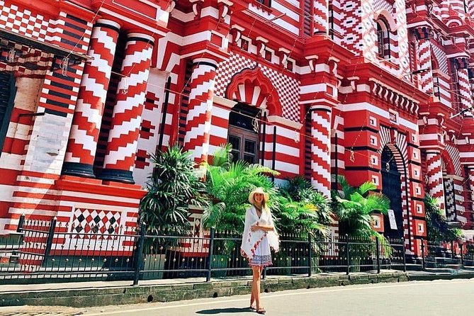 Colombo City Tour Highlights - Stop 2: Pettah for quick market energy and king coconuts