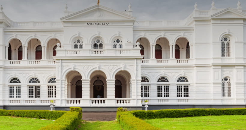 Colombo City Tour with Entry Tickets & Hotel Pickup - Independence Memorial Hall and Independence Square: symbols you can actually read