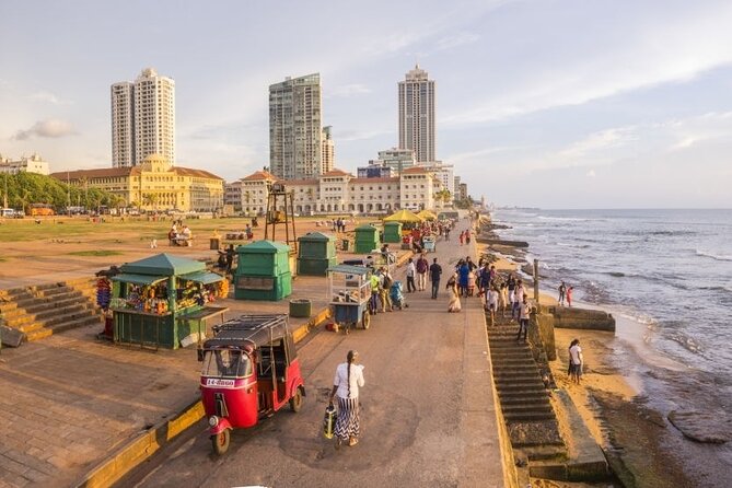 Colombo City Tour - Gangaramaya (Vihara) Buddhist Temple: spirituality with February tradition ties
