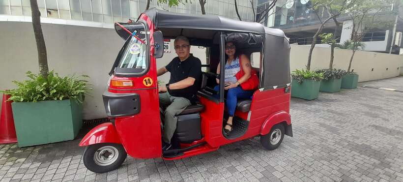 Colombo: Local Guide with Colombo City Tour by Tuk Tuk - Gangaramaya Temple to Sri Kailawasanathan Swami Temple: religion in real life