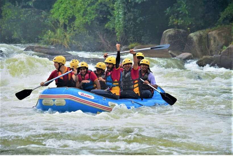 Colombo/ Negombo: Kithulgala White Water Rafting Adventure - The flow of the day: boat cruise, raft time, and back again