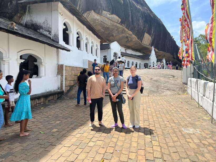 Colombo/Negombo: Sigiriya, Dambulla, and Minneriya Safari - Practical packing for Dambulla, Sigiriya, and the safari