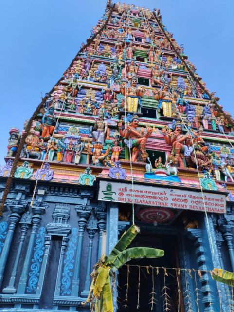 Colombo Port Shore Excursions Colombo City & Kalaniya Temple - Colombo Fort and the clock tower: quick photos with big city presence