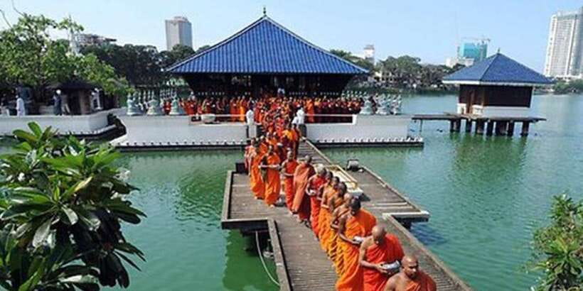 Colombo Port Shore Excursions Colombo City & Kalaniya Temple - Independence Square and the civic landmarks you’ll recognize later