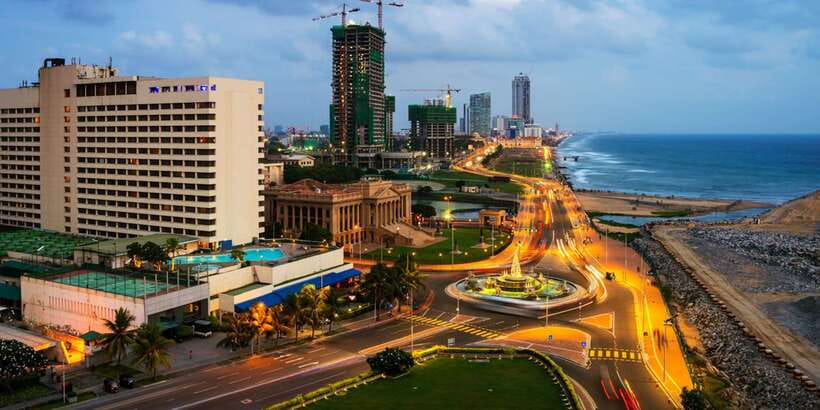 Colombo: Private City Sightseeing Tour - Colombo Feels Like Two Cities, Right in the Same Drive