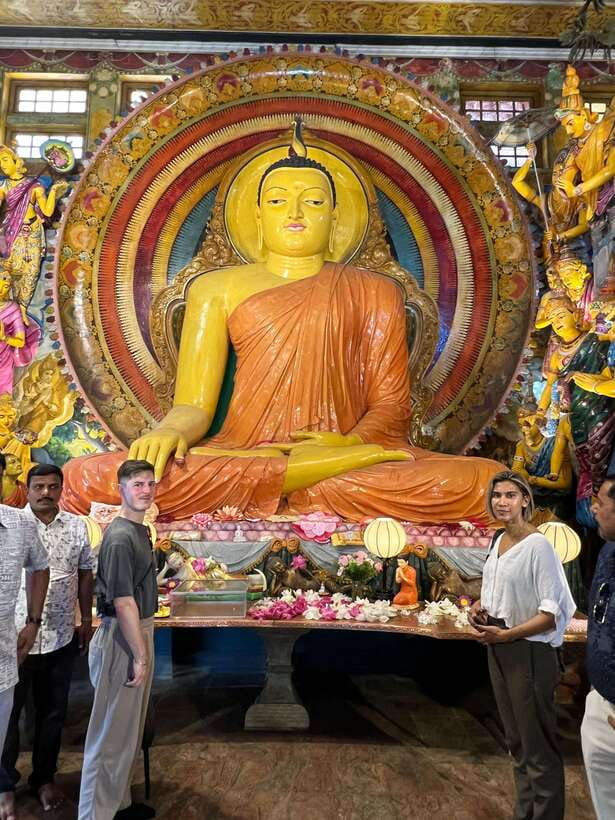 Colombo: Private City Tour with Local Food Tour by Tuk-Tuk - Should you book this Colombo tuk-tuk food tour?