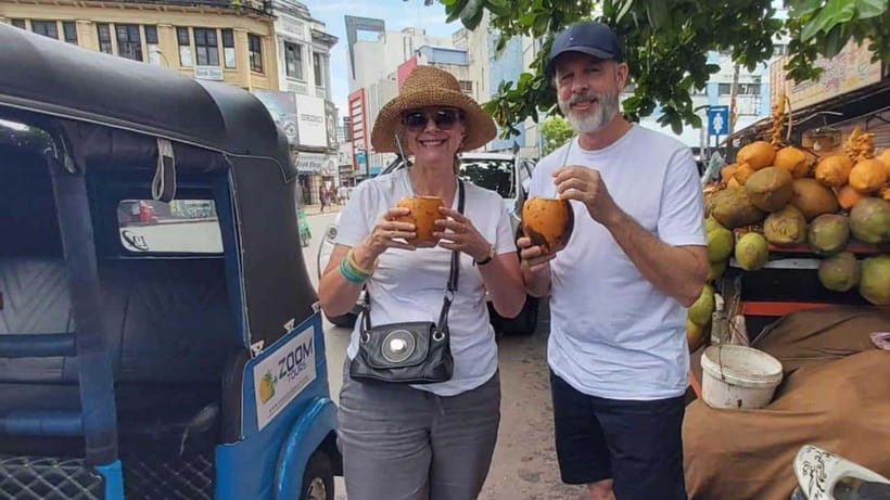 Colombo: Private City Tuk-Tuk Tour with Local Guide & Pickup - Faith and street worship: Gangaramaya, Sri Kailawasanathan Swami Kovil, and Red Mosque